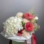 Букет Астільба , Гортензія , Діантус , Троянда