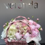 Букет з Гортензії, Діантуса, Півонії